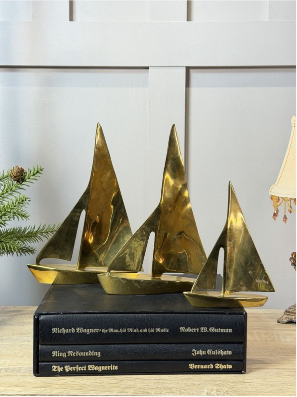 Vintage - Set of 3 Solid Brass Sailboats - Height of Each: 10”/ 9.5“/ 7”tall - Picture 15 of 15